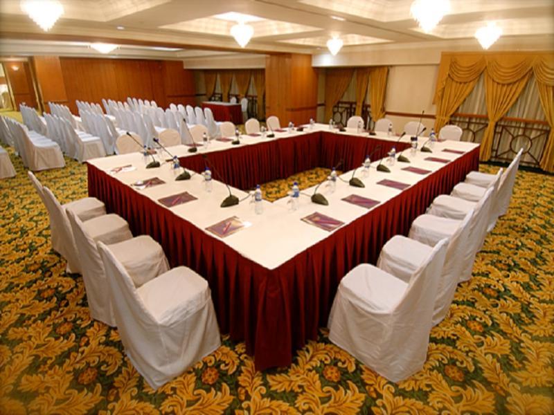 Mulia Hotel Bandar Seri Begawan Exteriör bild