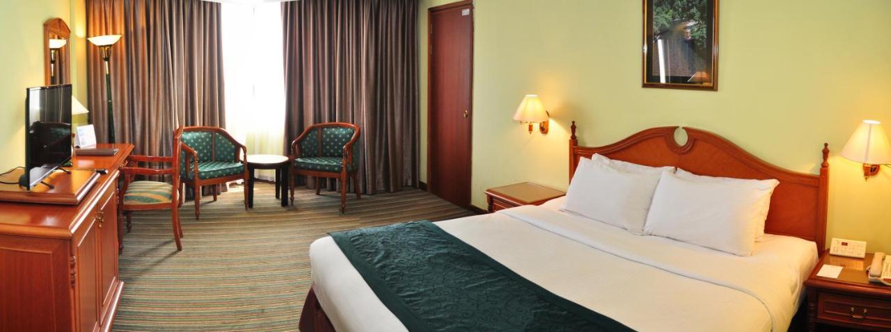Mulia Hotel Bandar Seri Begawan Exteriör bild